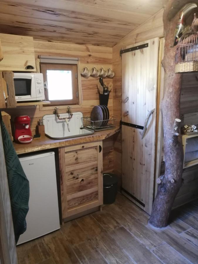 Patrice Et Chrstel Cabane En Bois Chatuzange-le-Goubet Екстер'єр фото